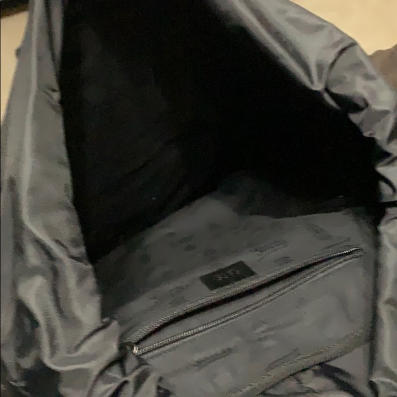 Limited Edition Gucci backpack - Picture 3 of 5